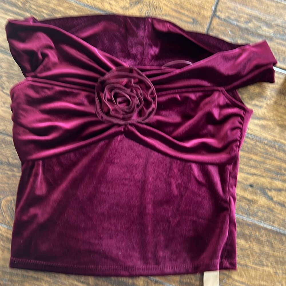Reformation NWT emerald knot top